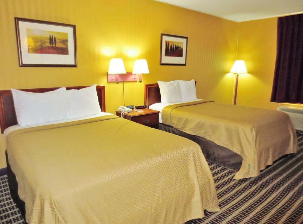 Country Garden & Suites-Benton Habitación foto
